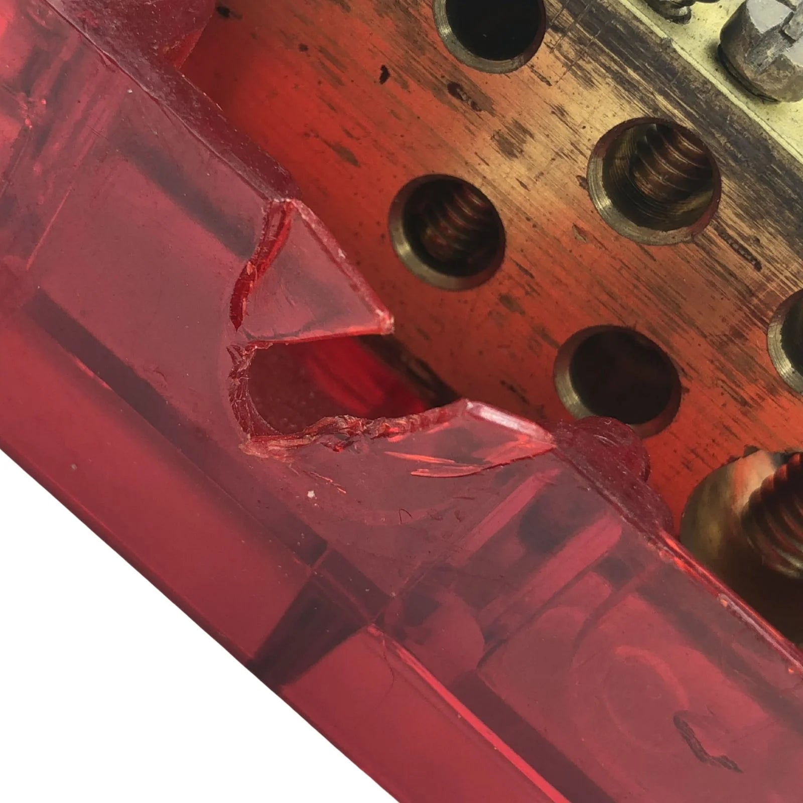CLIPSAL-BP350-13-USED-Cover-Cracked-2-Industrial-Electrical-Warehouse-Shop-Now