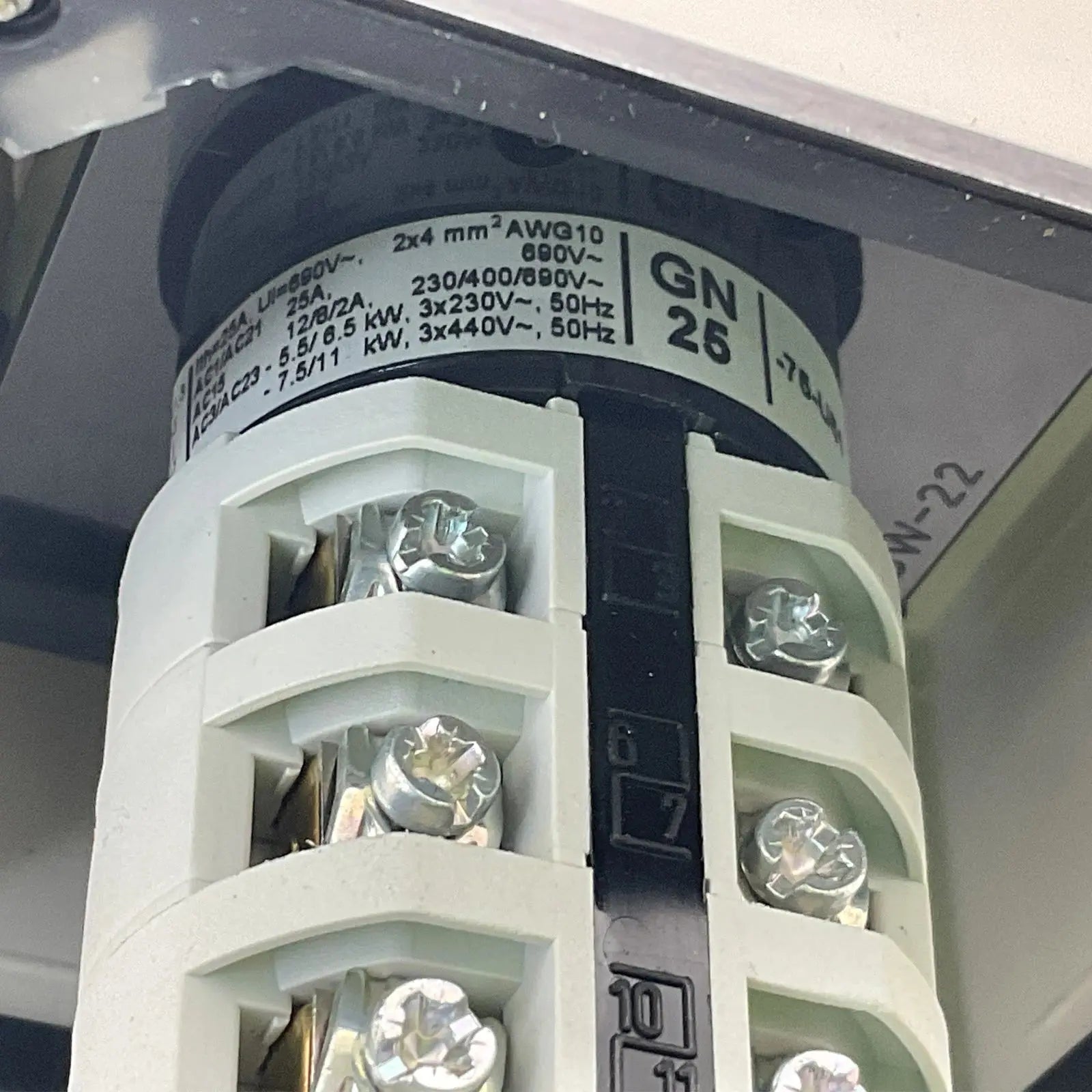 Clipsal-56SW420CO-4-Industrial-Electrical-Warehouse-Shop-Now