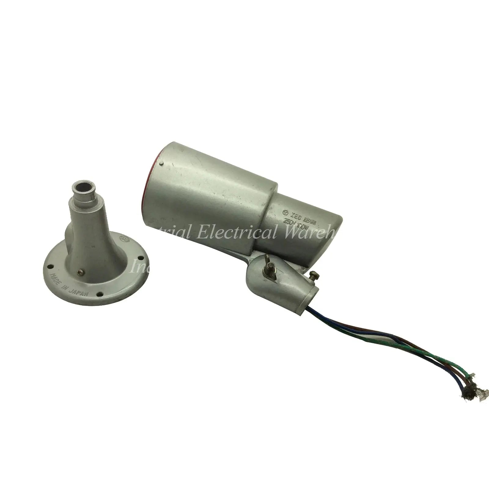 Iwasaki-Eye-Lighting-Fixture-180mmx85mm-A-Industrial-Electrical-Warehouse-Shop-Now