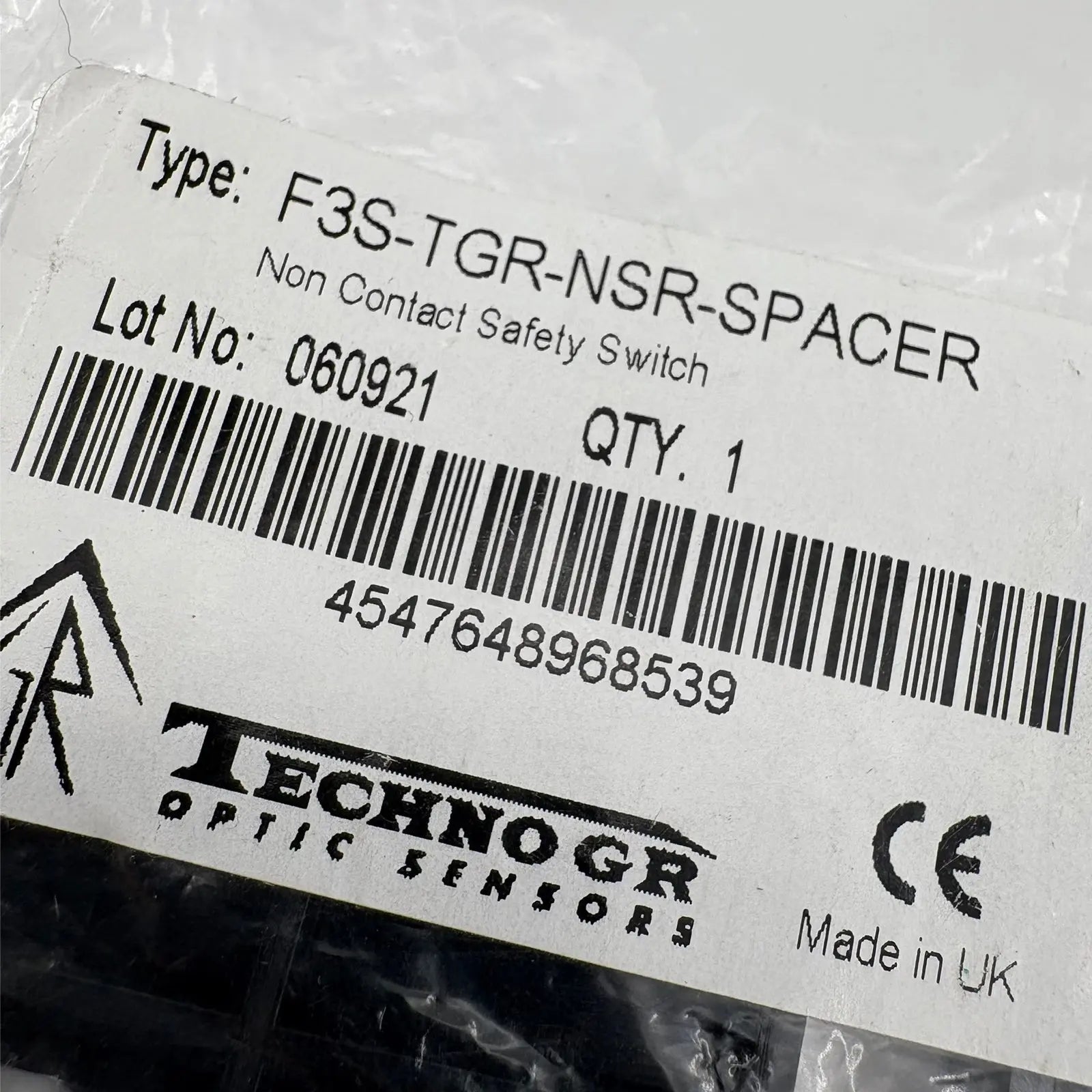 Omron-F3S-TGR-NSR-Spacer-D-Industrial-Electrical-Warehouse-Shop-Now