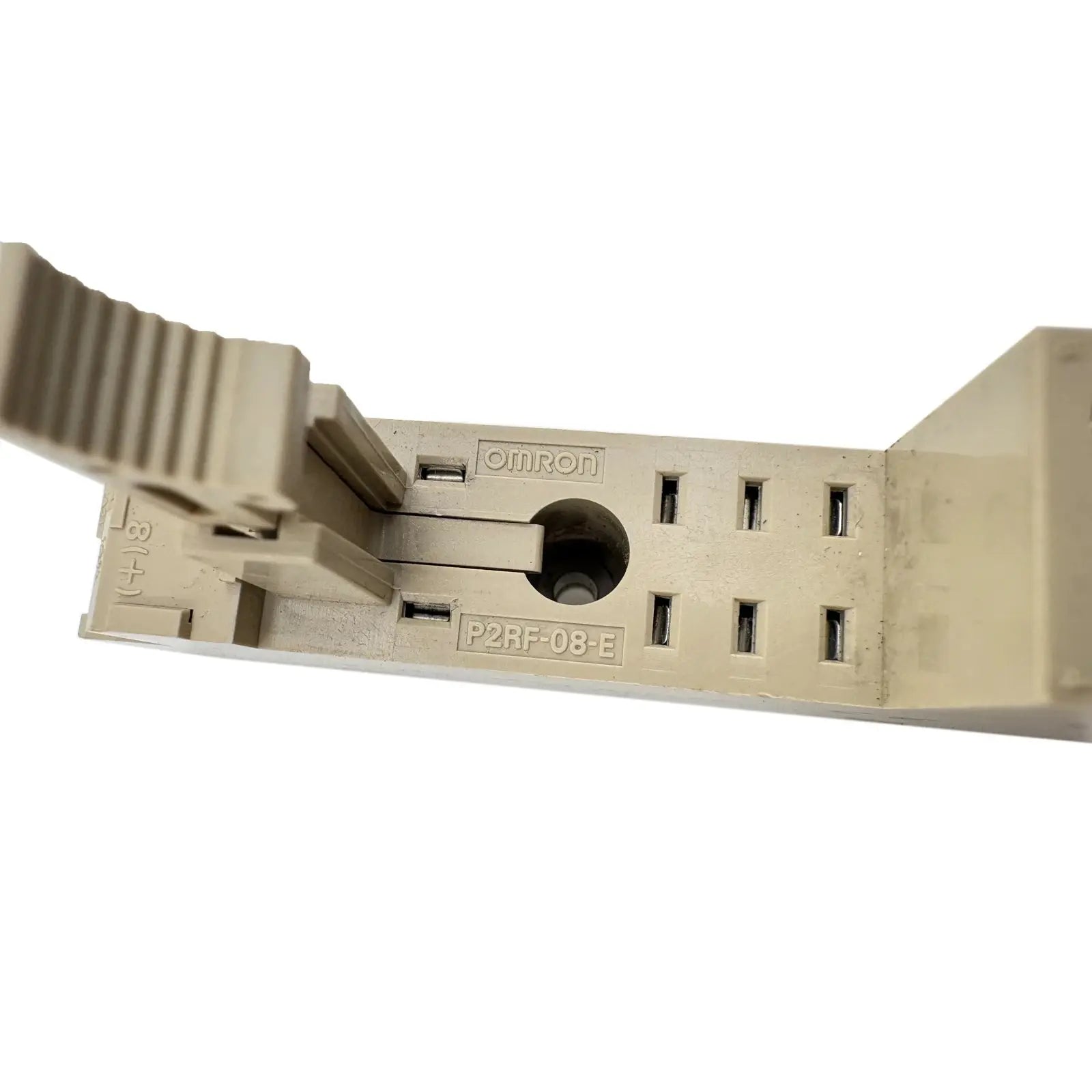 Omron-P2RF-08-E-E-Industrial-Electrical-Warehouse-Shop-Now