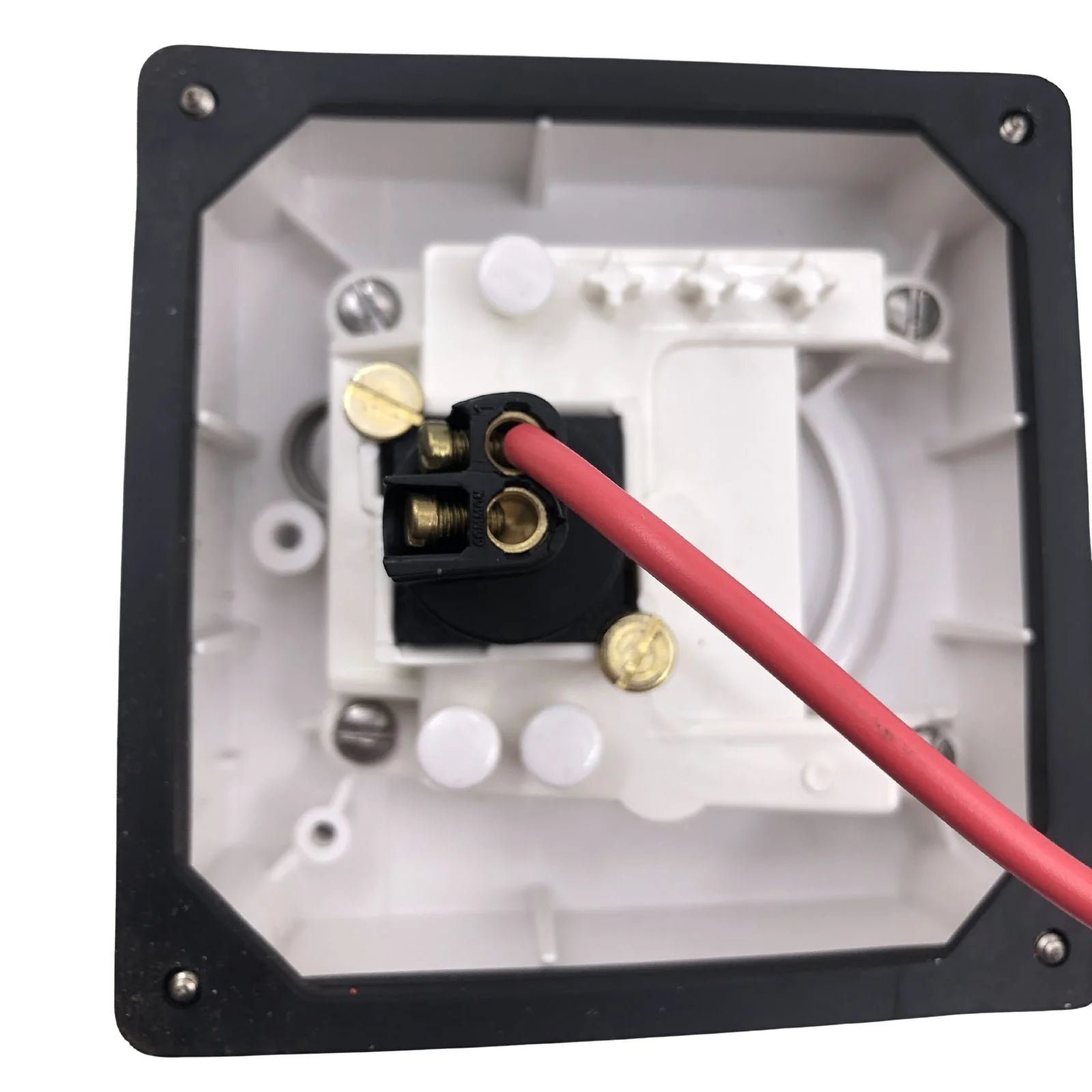 Clipsal Weatherproof ON/OFF Switched Socket Outlet 10A 3 Pin Round White 56C310L