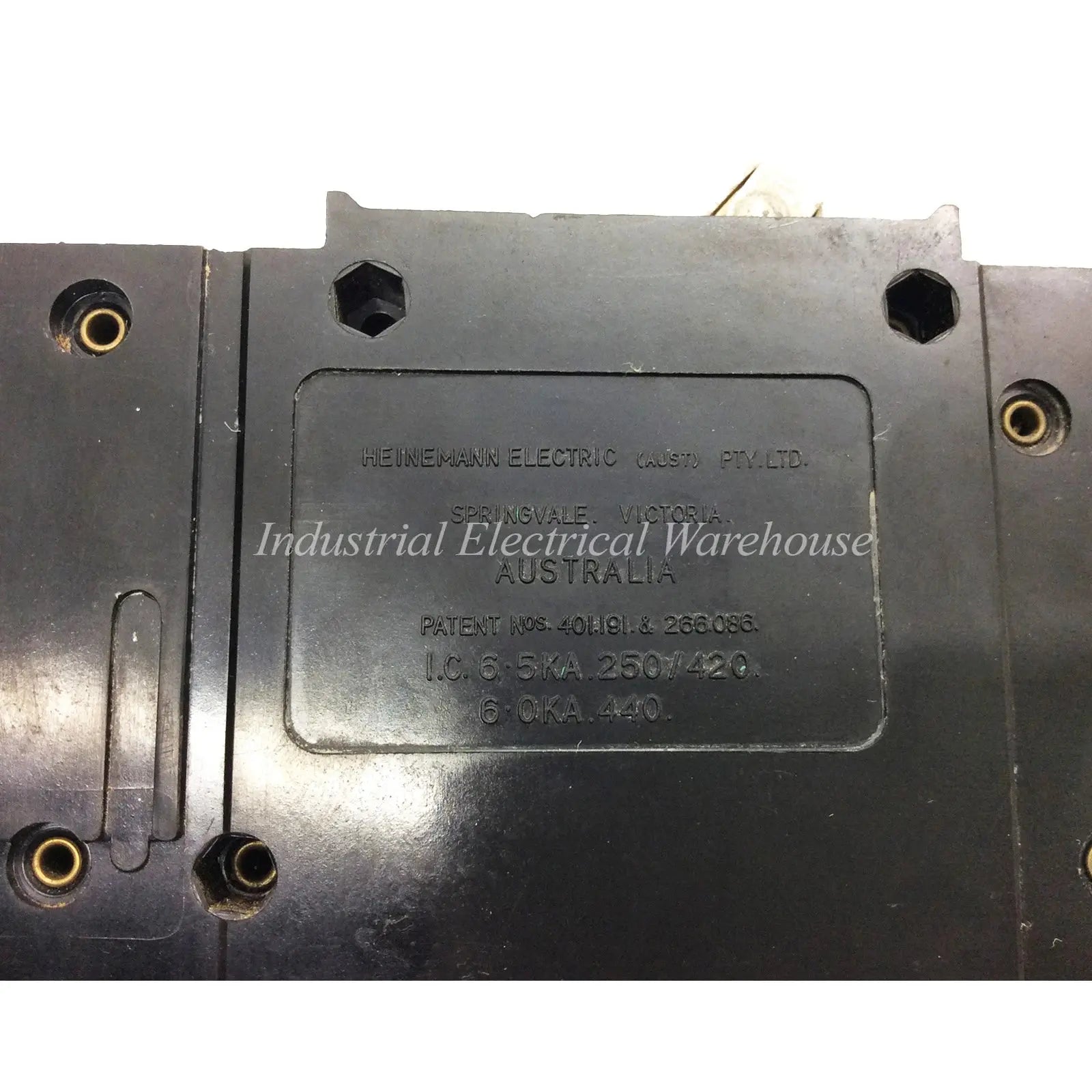 Heinemann-V-76172-CF3-E-Industrial-Electrical-Warehouse-Shop-Now