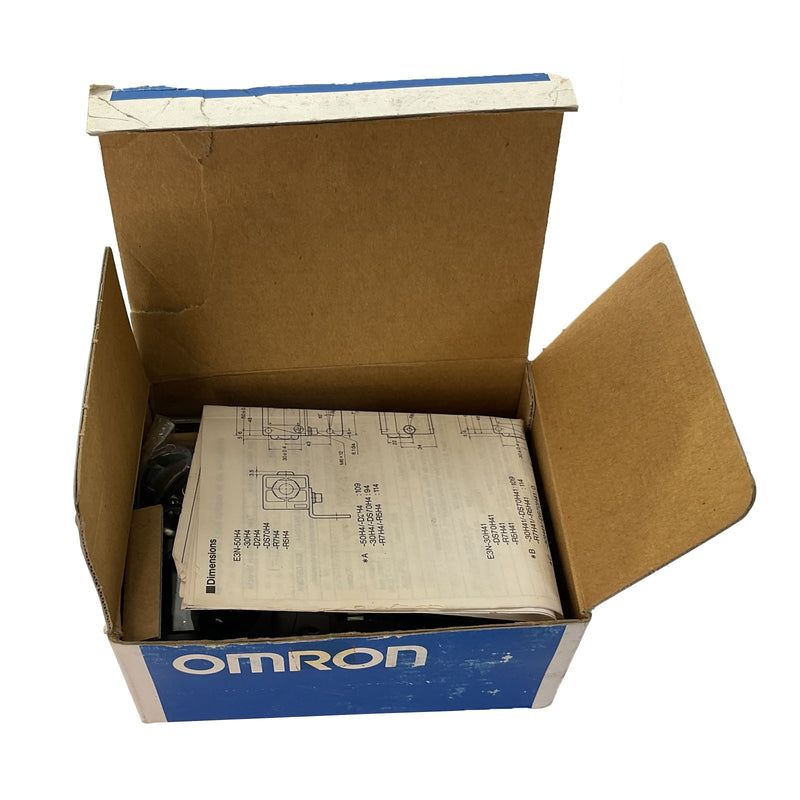 Omron Photoelectric Switch 10 to 30Vdc E3N-R5H41S1-G
